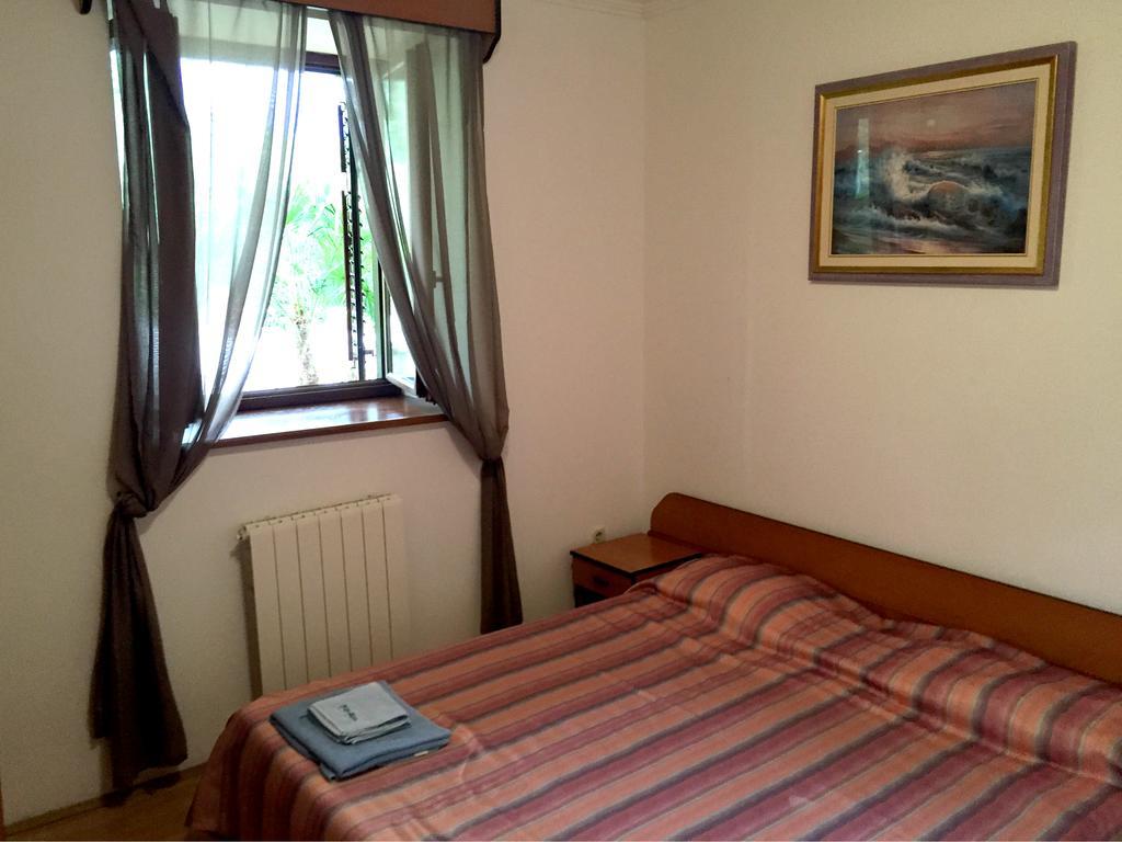 Aqua Family Apartments Karigador Dış mekan fotoğraf