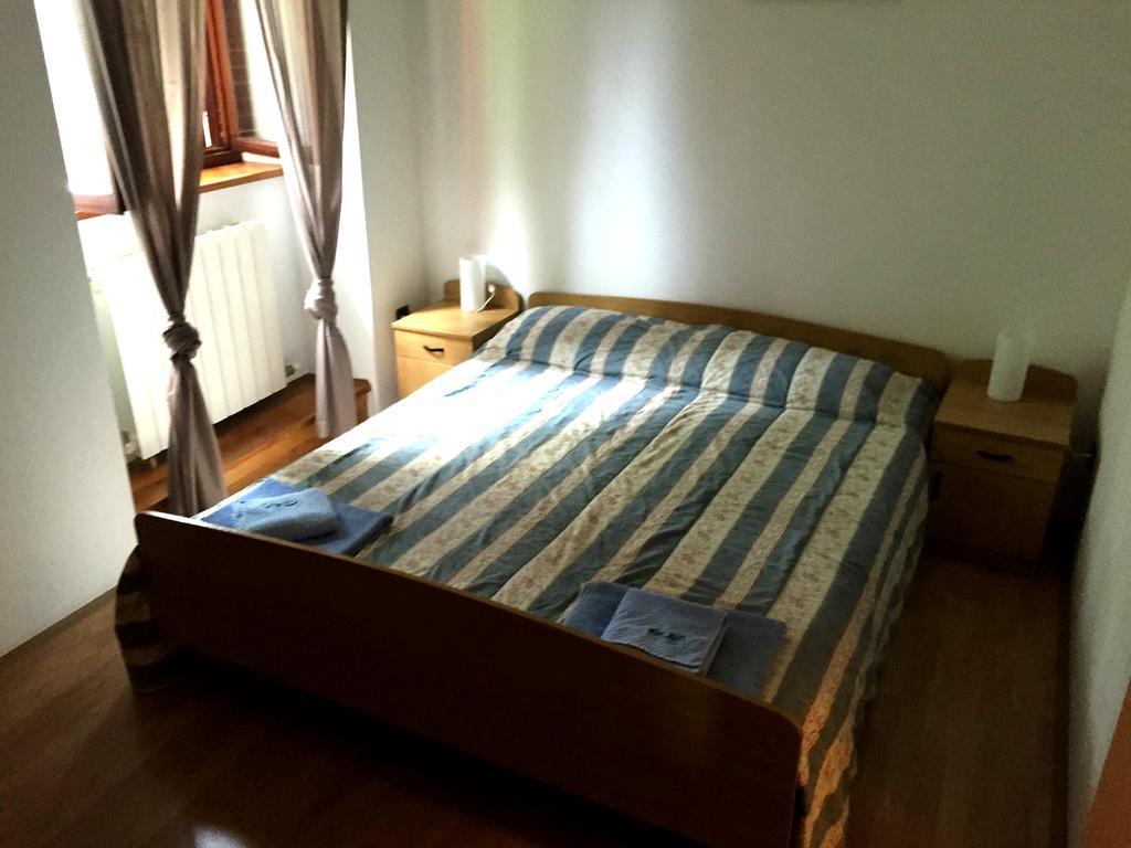 Aqua Family Apartments Karigador Dış mekan fotoğraf