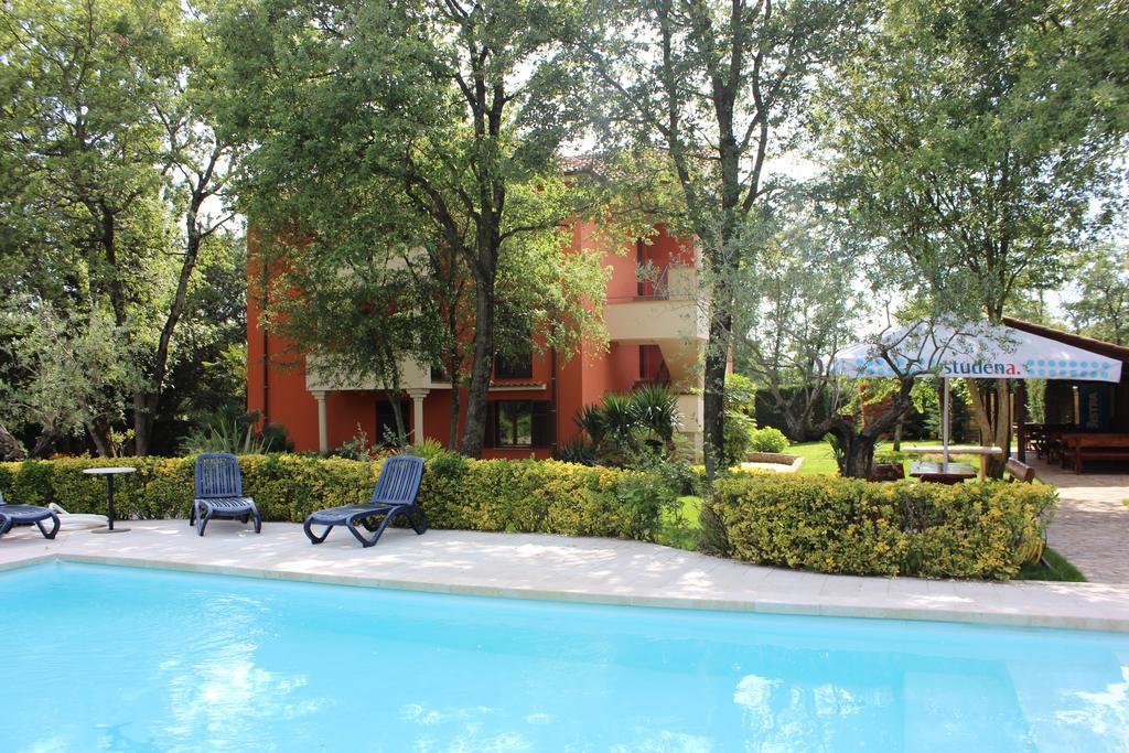 Aqua Family Apartments Karigador Dış mekan fotoğraf