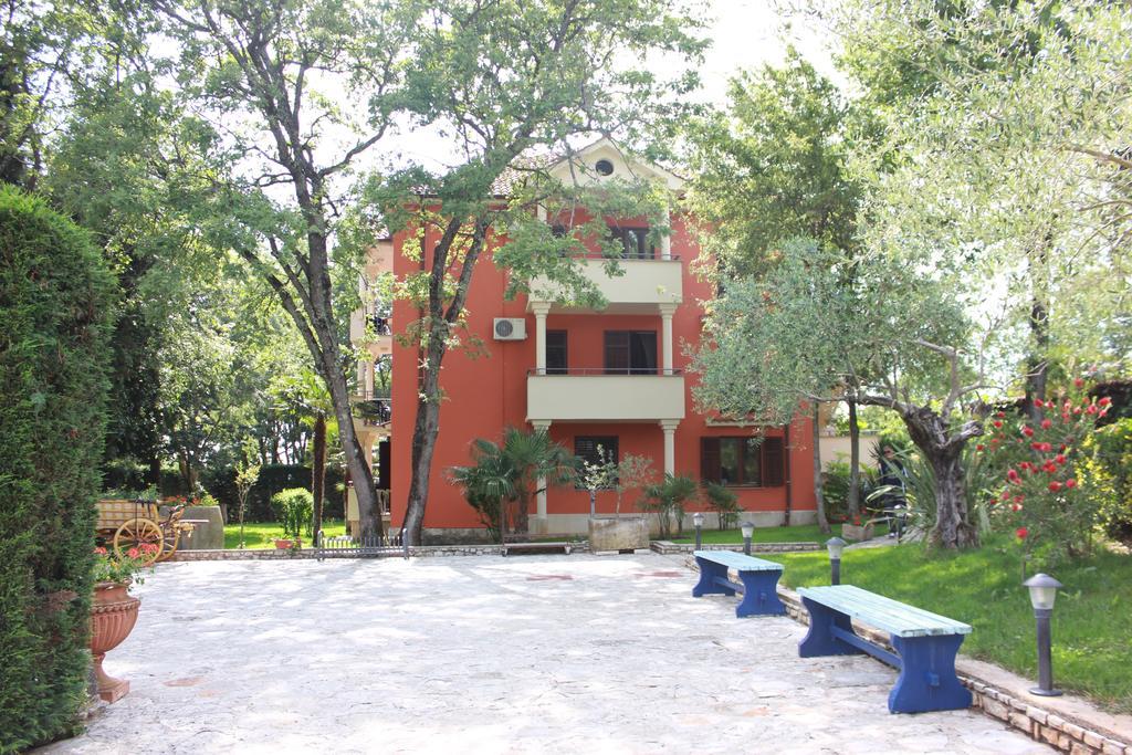 Aqua Family Apartments Karigador Dış mekan fotoğraf